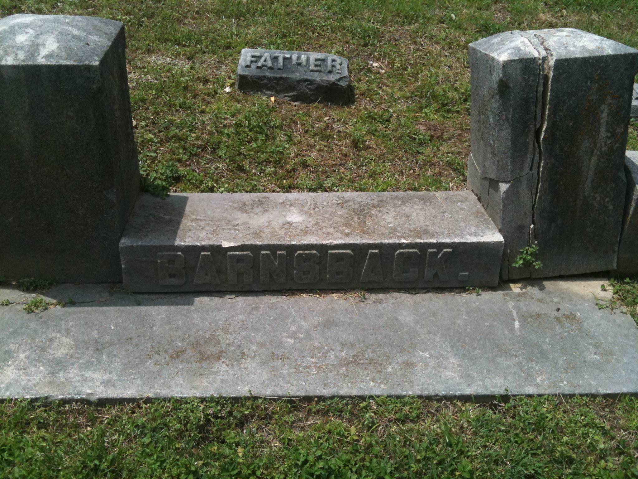 Barnsback (base) Headstone