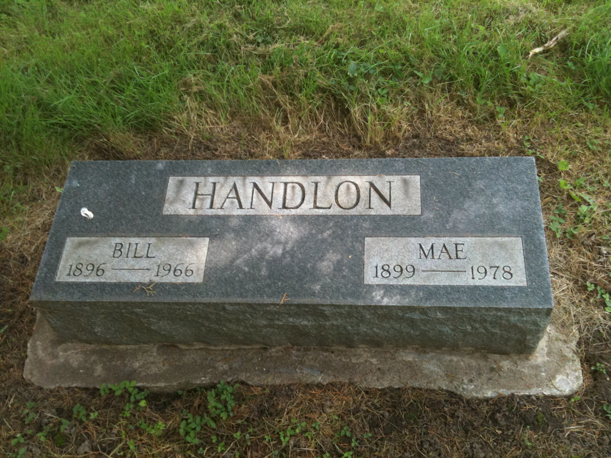 Bill and Mae Handlon Headstone
