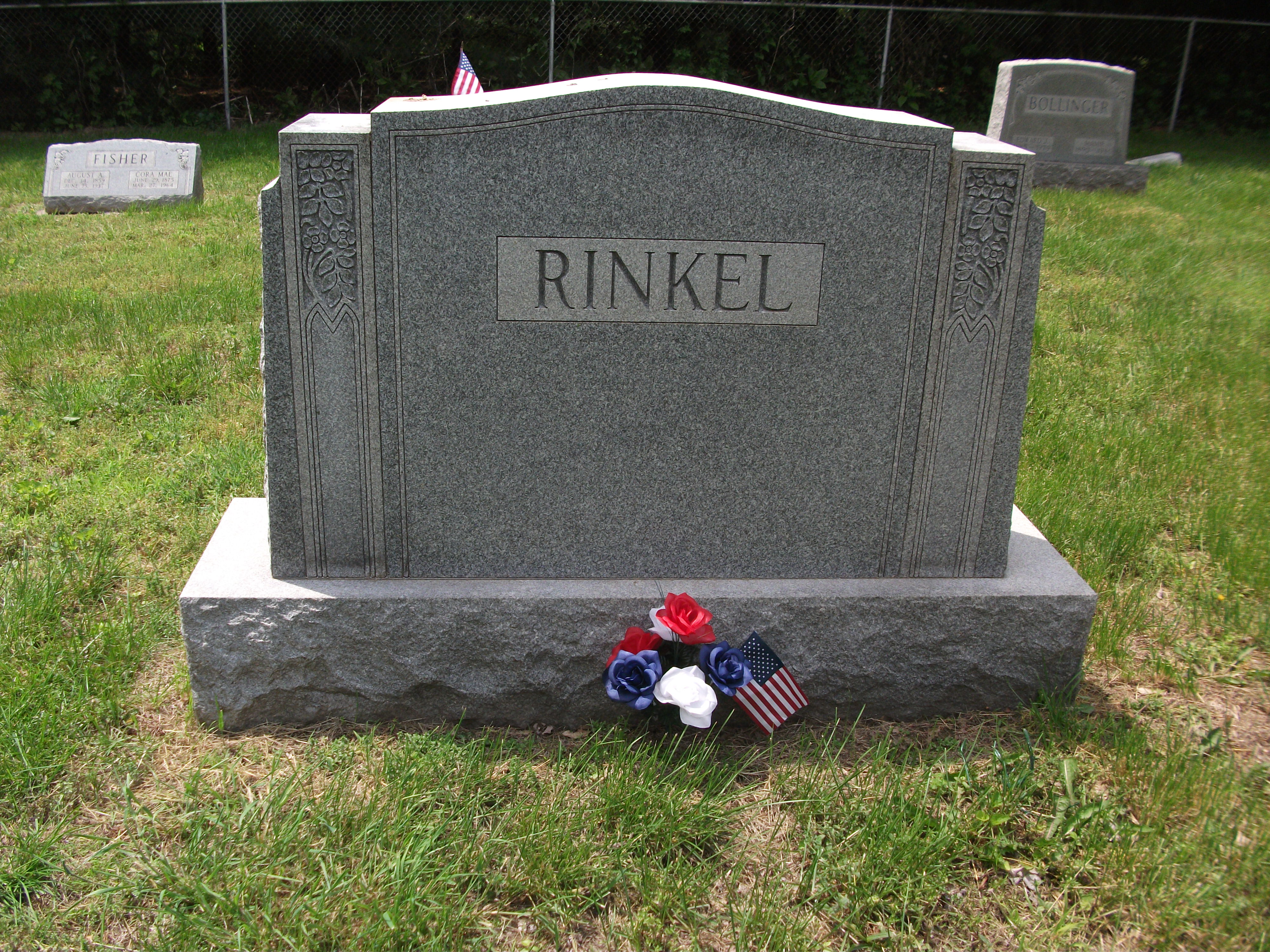 Rinkel Headstone