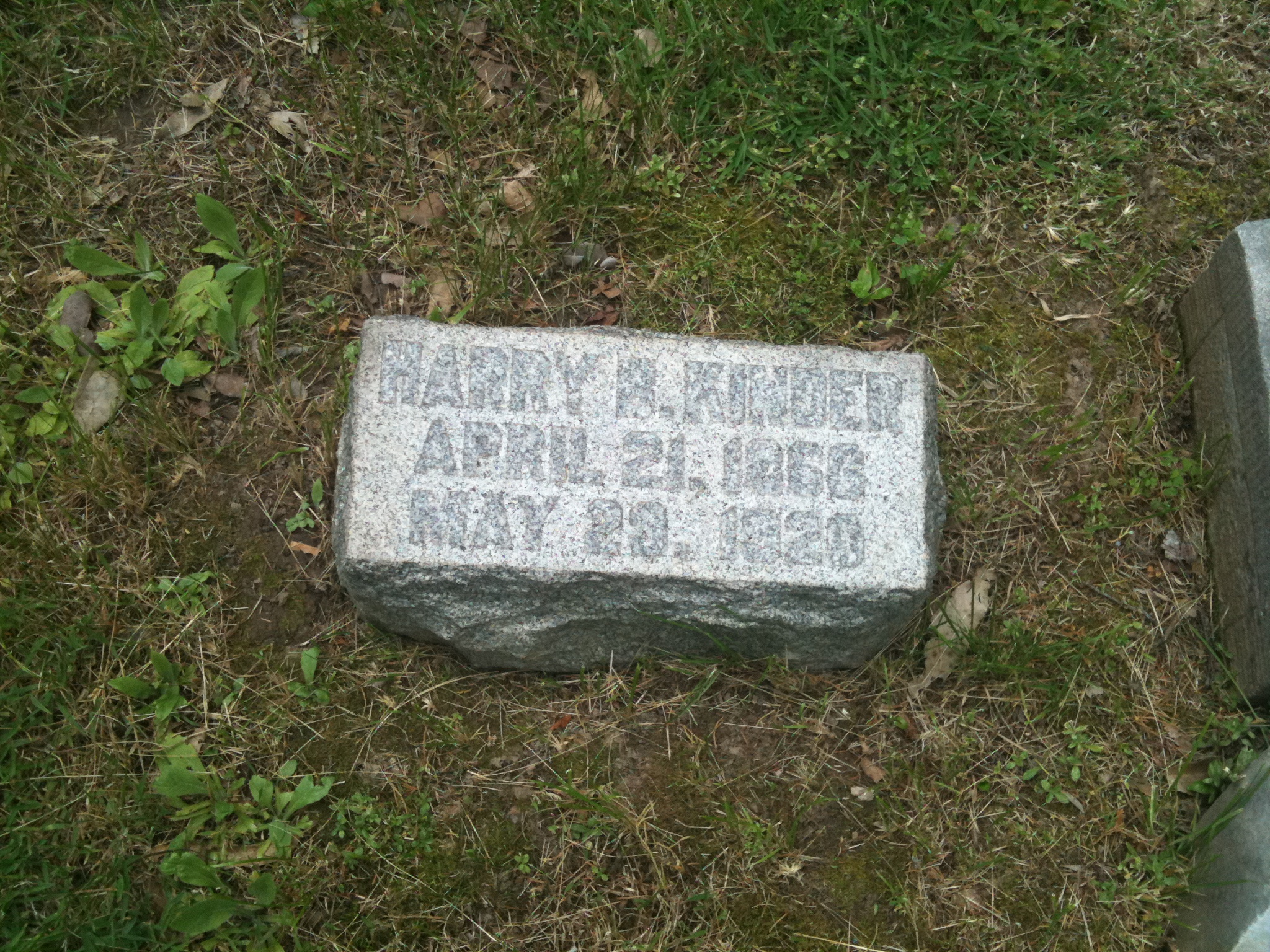 Harry B. Kinder Headstone