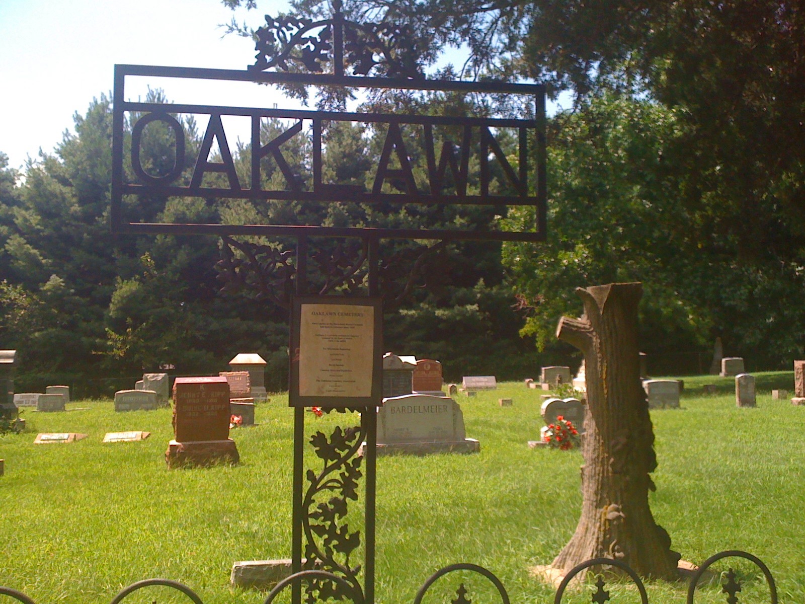 Oaklawn Cemetery