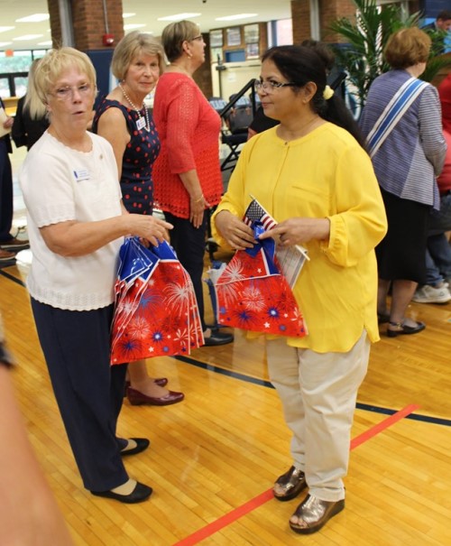 congratulating a new citizen